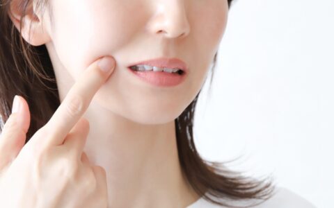 「歯ぐきの腫れ、放っていませんか？―実は“血管の病気”のサインかもしれません」