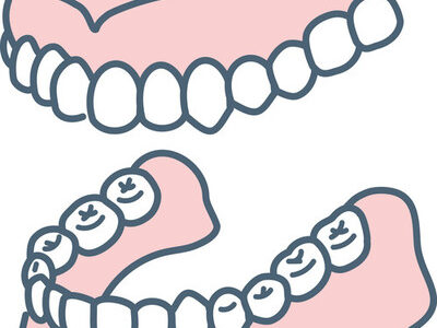 痛み・違和感を我慢しないで！入れ歯トラブルのサインとは